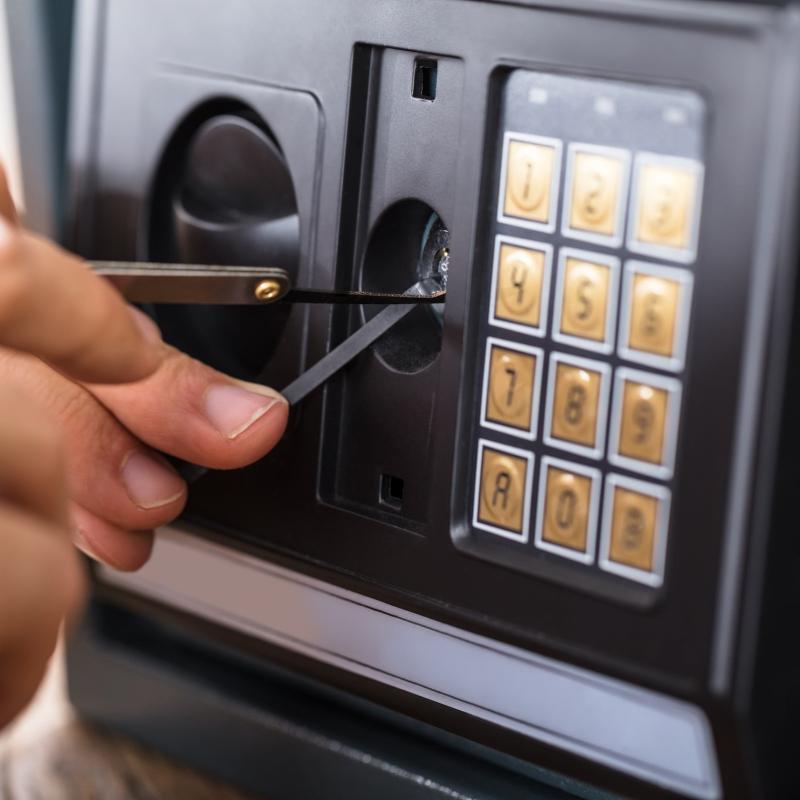 Вскрытие  сейфов